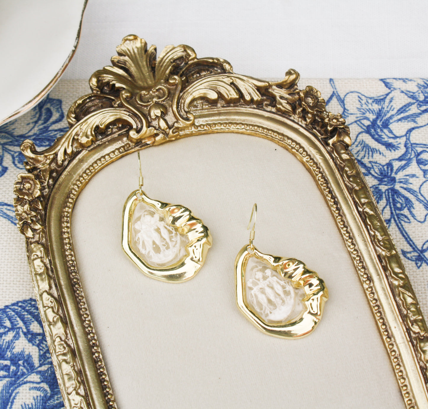 Oyster Goddess Earrings
