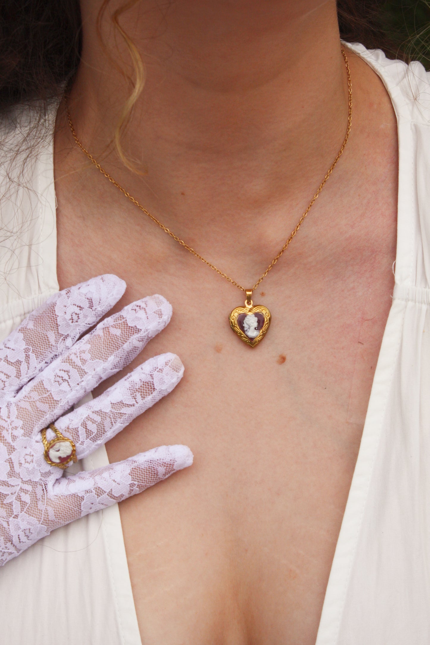 Cameo Heart Locket