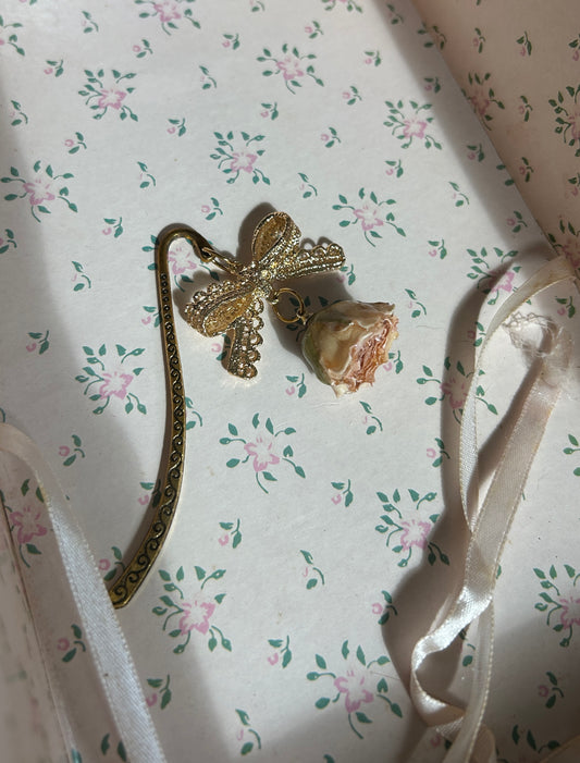 Bow Bookmark